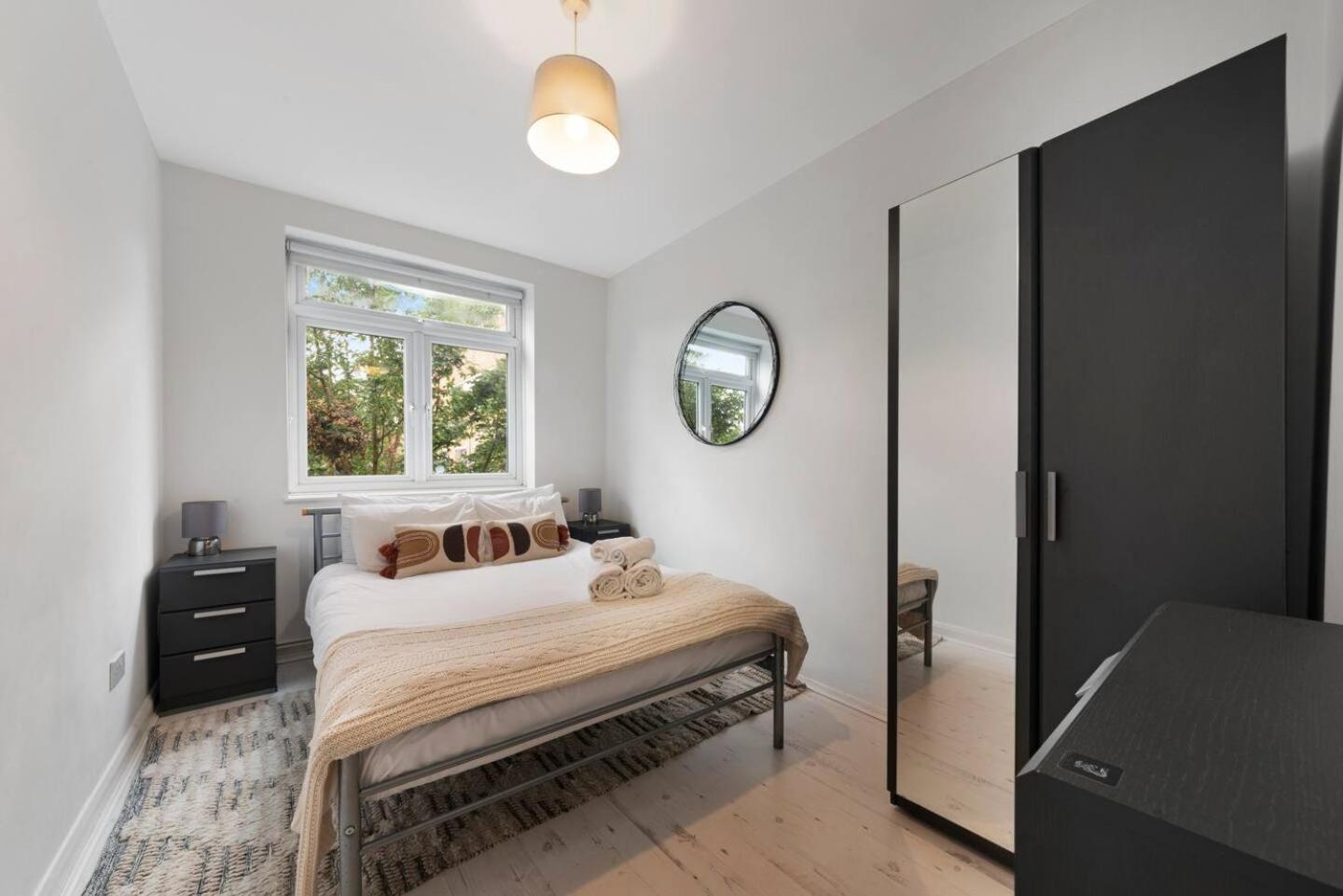 2 Bed Apartment- Finsbury Park Station B Londra Exterior foto