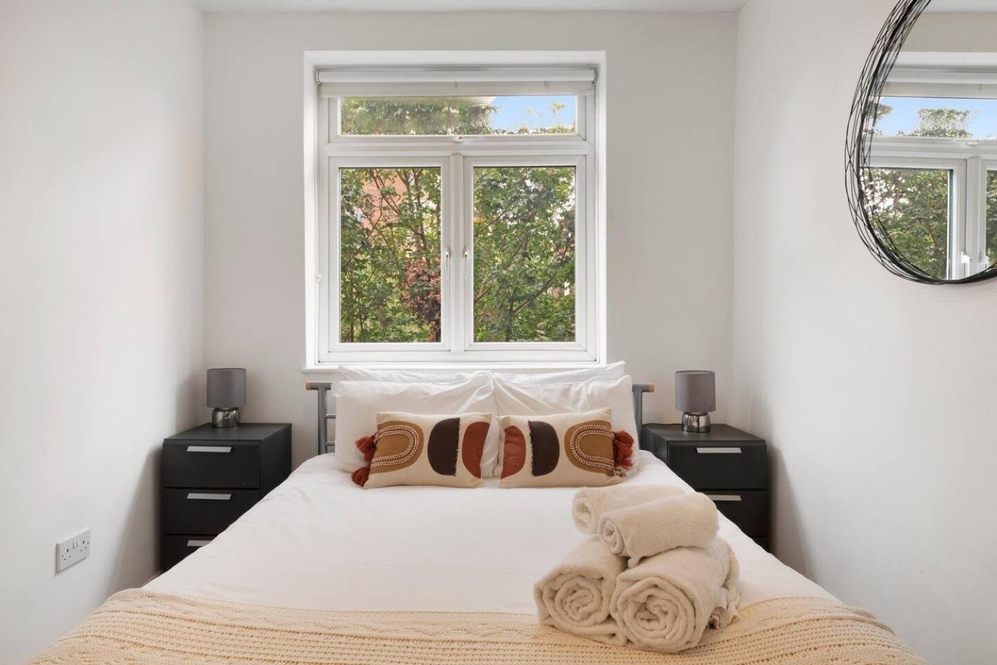 2 Bed Apartment- Finsbury Park Station B Londra Exterior foto